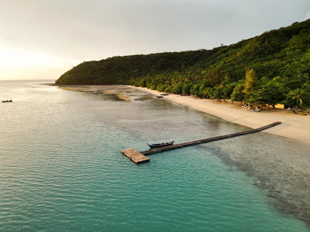 Cruiser Island By Swiss-Belhotel Ko Lone Exterior photo